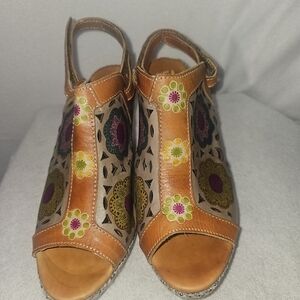 L'artiste Belen By Spring Step Slingback Sandals Women's 9 Floral Leather